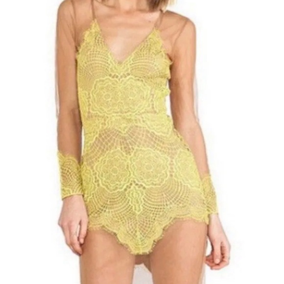 Yellow and nude dress - Picture 1 of 8